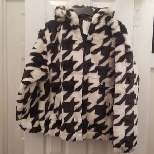 H&M hounds tooth plush hoodie